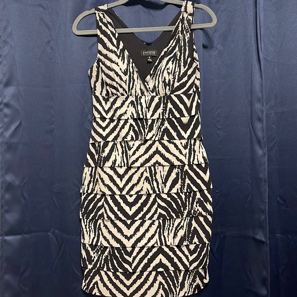 Euc ENFOCUS STUDIO Dress